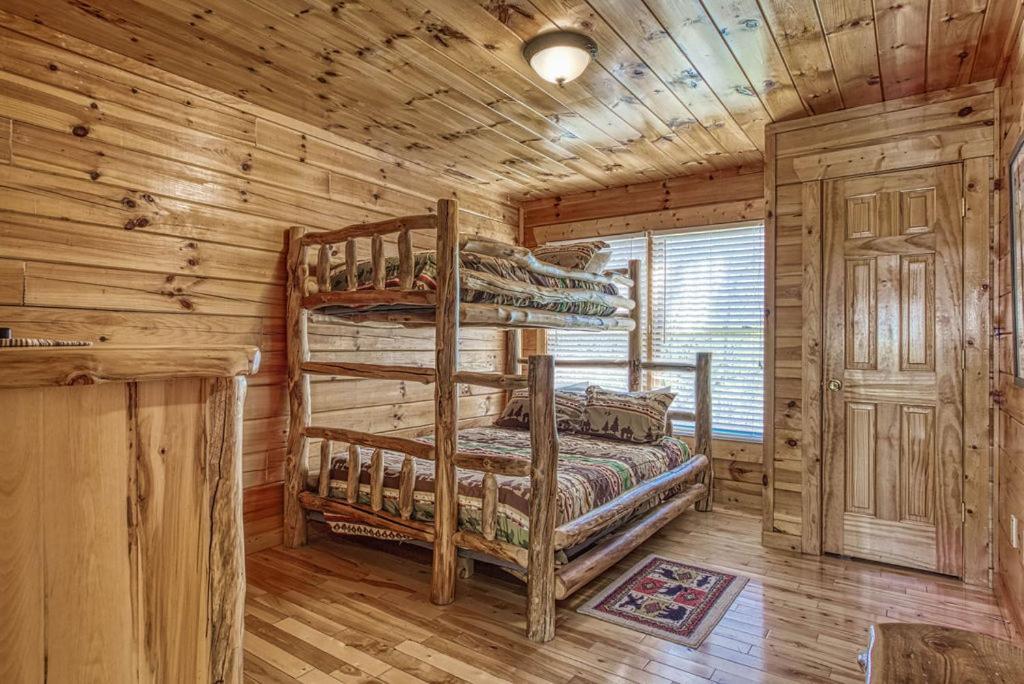 Heavenly Bear, Hot Tub, 1089 Of Free Attraction Tickets For Each Paid Day, Dollywood And More Sevierville Eksteriør bilde